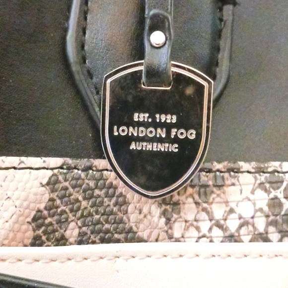 NEW London Fog Black & White Handbag Purse Crossbody - Picture 2 of 13